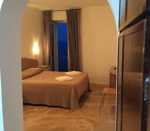 Borgo Cacciatori Hotel 2*