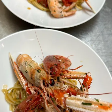 Hotel Borgo Cacciatori 2*