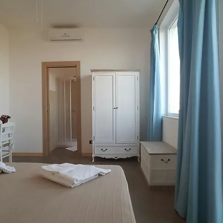 Borgo Cacciatori 2*