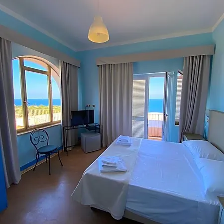 Borgo Cacciatori Hotell Ventotene