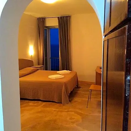 Hotell Borgo Cacciatori 2*