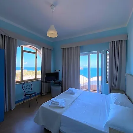 Hotel Borgo Cacciatori 2*